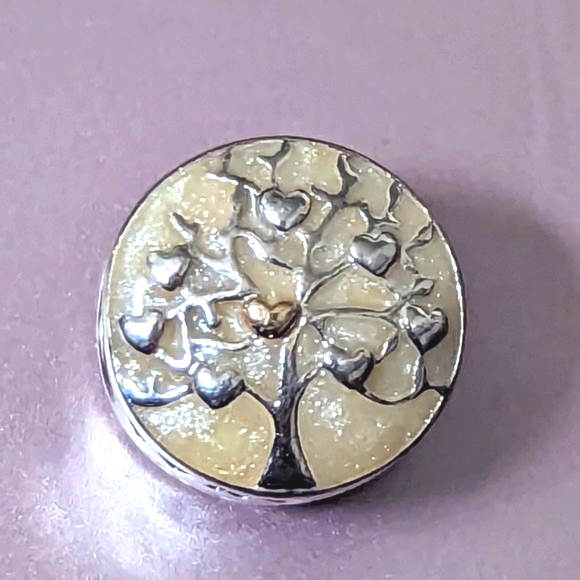Pandora Tree of Hearts Charm - Picture 3 of 6